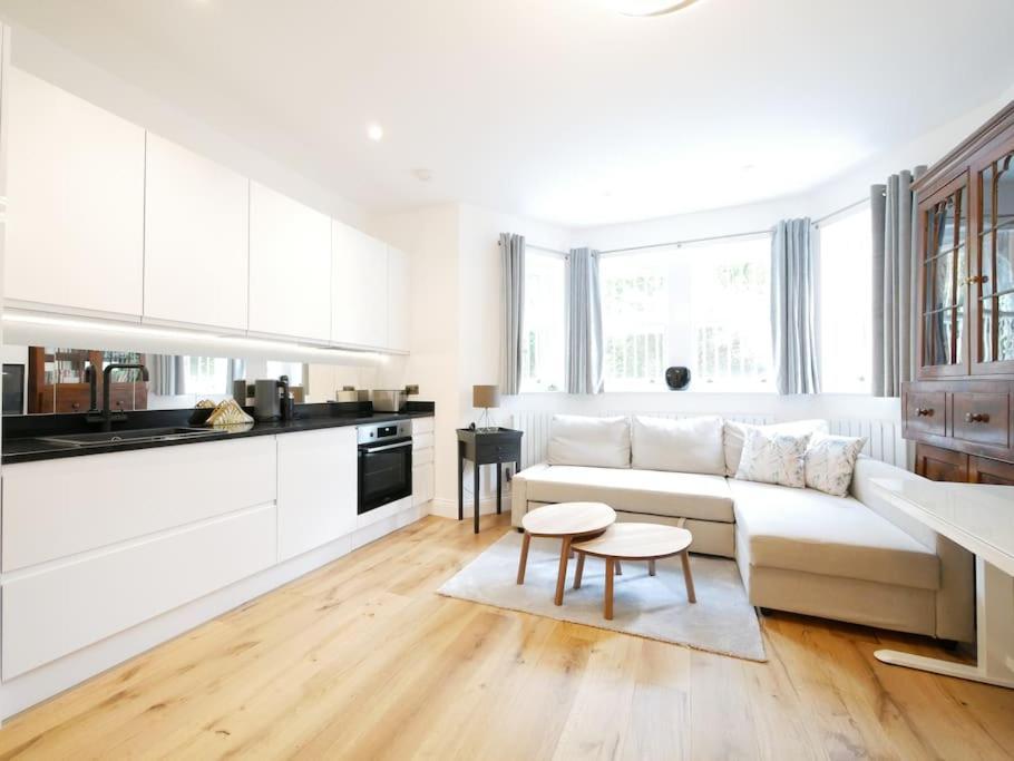 Newly Refurbished 2 Bed Apartment In Paddington Londyn Zewnętrze zdjęcie
